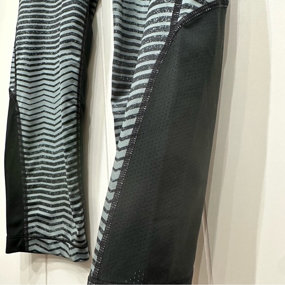 Nike Pro Dri-Fit Leggings Size Medium - Picture 5 of 11